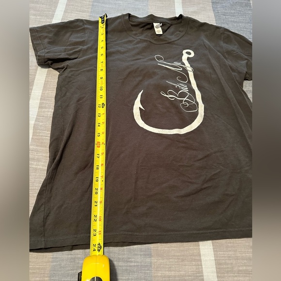 Ladies XXL “Bite Me” gray t-shirt - barely worn - Picture 7 of 8